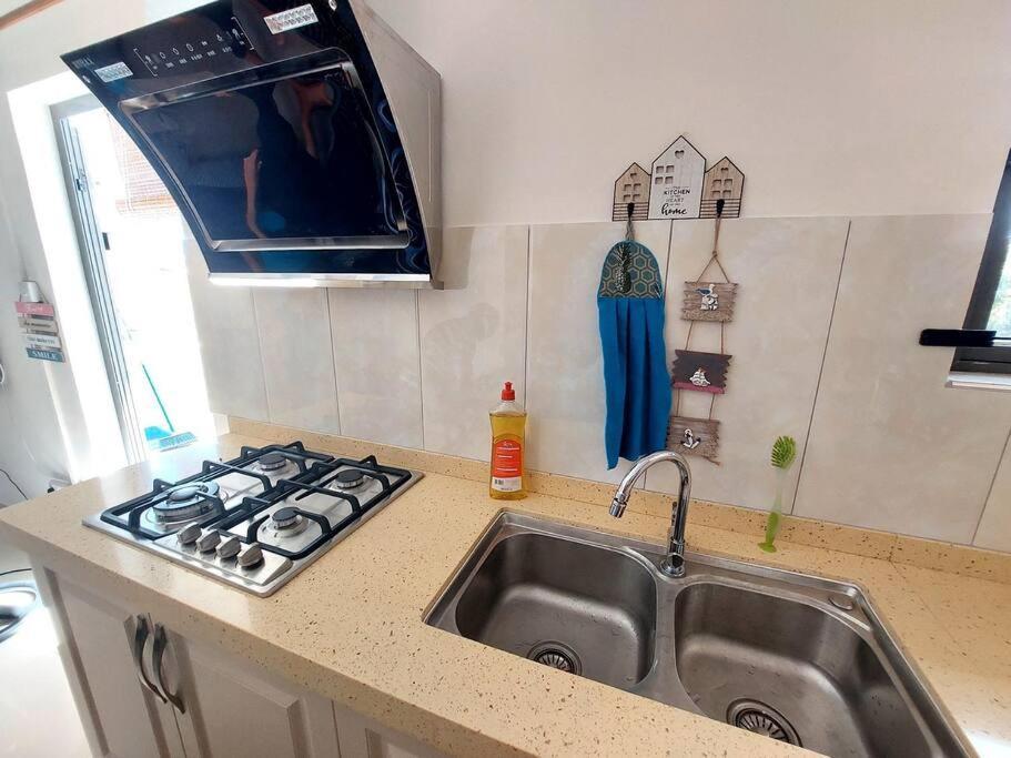 New Chic Apartment Flic En Flac Bagian luar foto